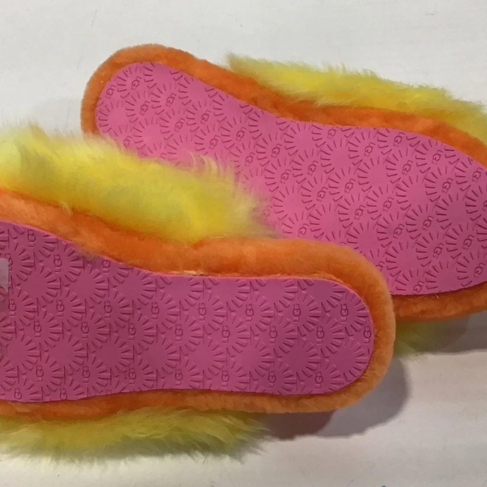 NEW!! Big Girls UGG x Sesame Street Big Bird Fluff Yeah Yellow/Pink Slippers 5